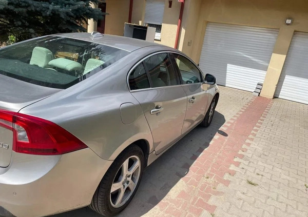 Volvo S60 cena 38000 przebieg: 274461, rok produkcji 2012 z Ostrołęka małe 667